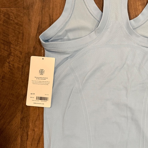 Athleta NWT Momentum Seamless Tank Sky Blue Size XS Gym Studio Outdoors - Picture 9 of 10